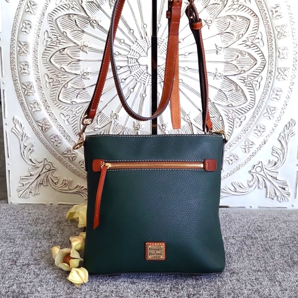NWOT-Dooney & Bourke Green Pebble Leather Crossbody Bag, Goldtone Hardware